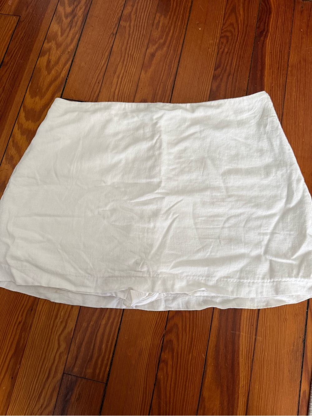 Abercrombie & Fitch White Linen Mini Skort